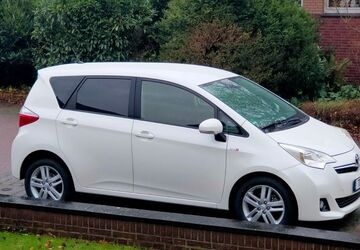 Toyota Verso-S 146.000 km 8.790 &euro; Ibbenbüren 49479