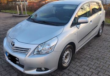 Toyota Verso 153.500 km 9.000 &euro; Lienen 49536