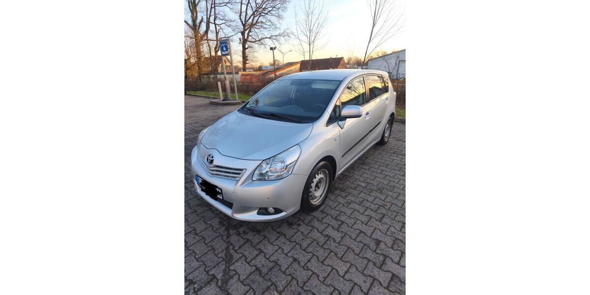 Toyota Verso 153.500 km 9.000 &euro; Lienen 49536