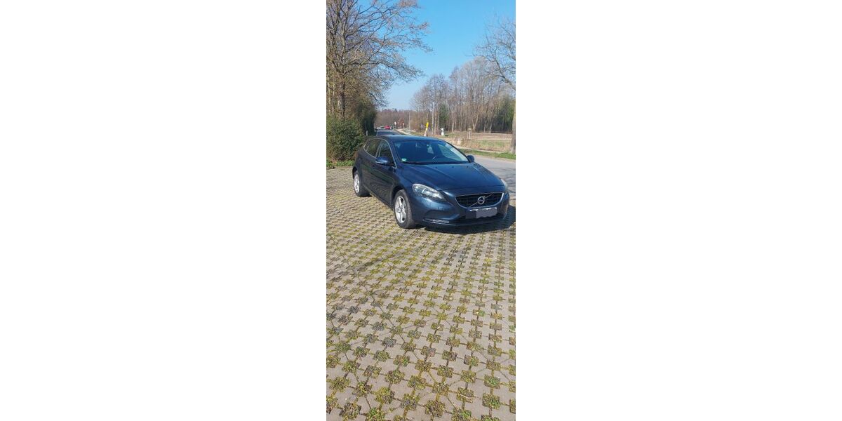Volvo V40 259.000 km 6.400 &euro; Melle 49324
