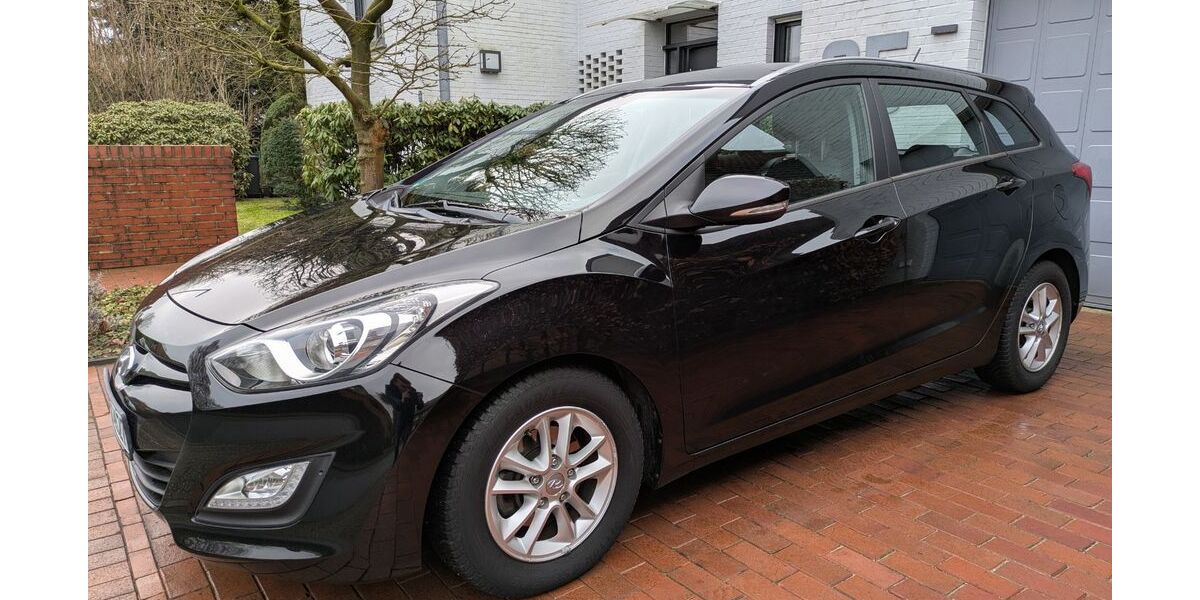 Hyundai i30 143.000 km 4.999 &euro; Ibbenbüren 49477