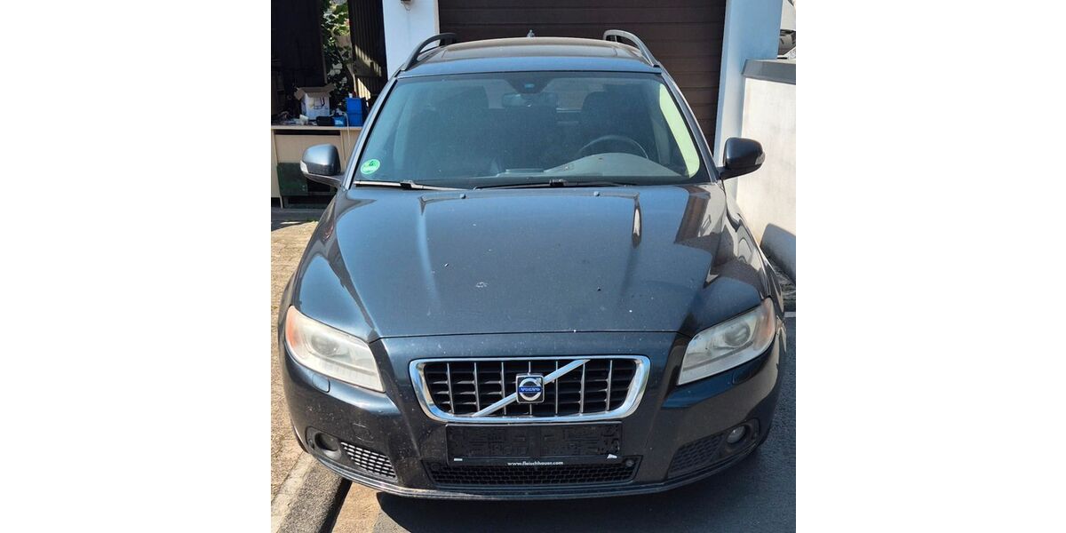 Volvo V70 377.605 km 4.900 &euro; Borgholzhausen 33829