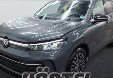 VW Tiguan 21.700 km 34.900 &euro; Osnabrück 49084
