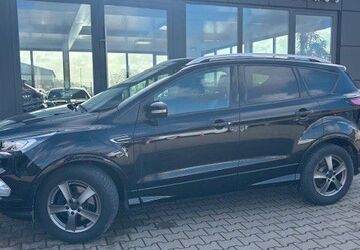 Ford Kuga 85.000 km 19.999 &euro; Damme 49401