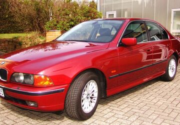 BMW 528 111.151 km 10.900 &euro; Georgsmarienhütte 49124