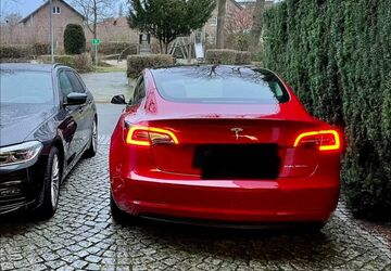 Tesla Model 3 106.000 km 28.900 &euro; Glandorf 49219