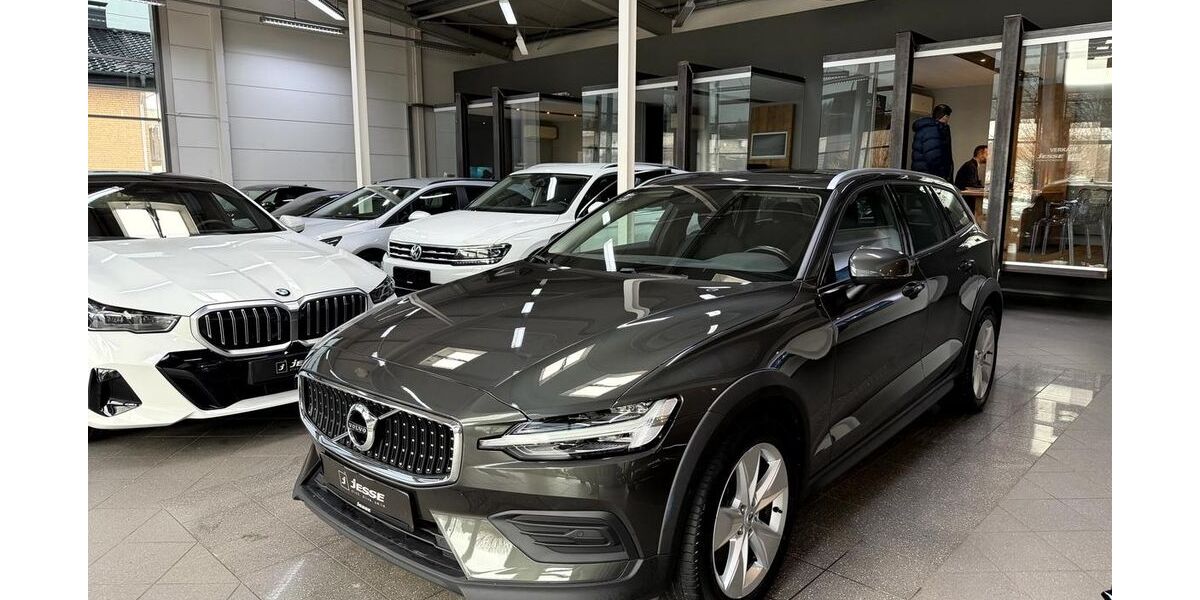 Volvo V60 Cross Country 74.738 km 29.990 &euro; Ibbenbüren 49477
