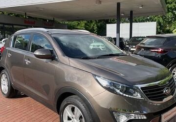 Kia Sportage 110.000 km 8.990 &euro; Osnabrück 49086