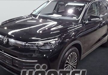 VW Tiguan 18.800 km 32.900 &euro; Osnabrück 49084