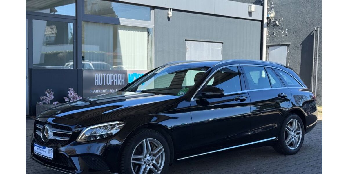 Mercedes-Benz C 300 141.905 km 20.980 &euro; Osnabrück 49090