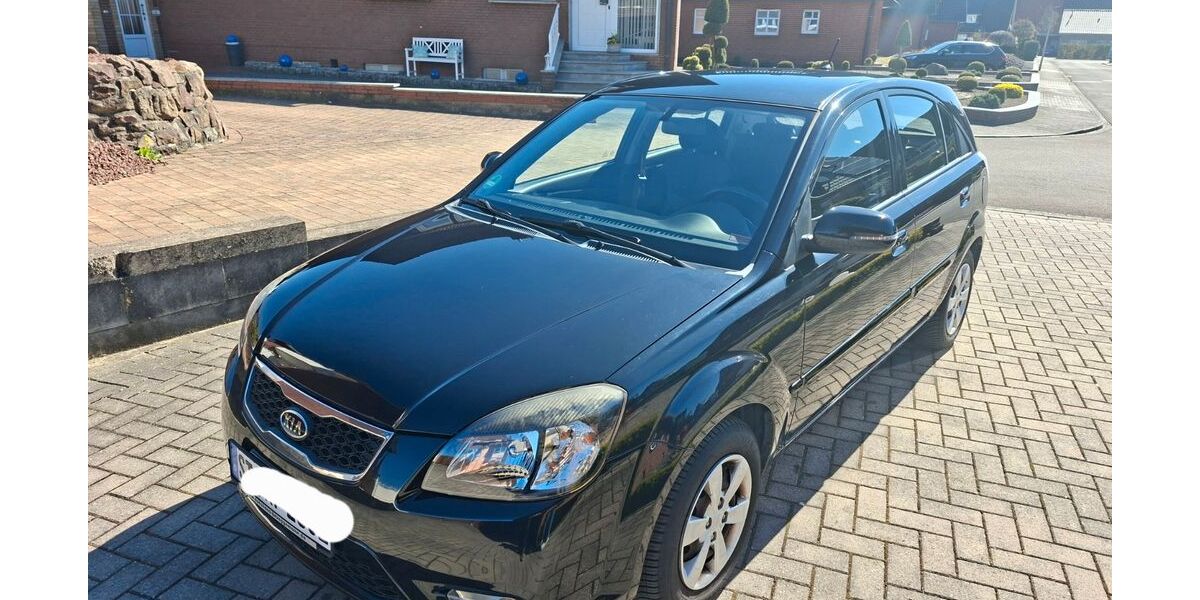 Kia Rio 133.500 km 2.750 &euro; Ibbenbüren 49479