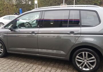 VW Touran 131.000 km 13.900 &euro; Borgholzhausen 33829