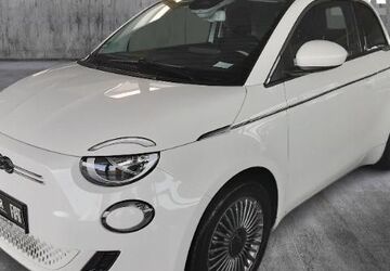 Fiat 500e 13.208 km 18.970 &euro; Versmold 33775