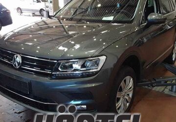 VW Tiguan 67.600 km 22.500 &euro; Osnabrück 49084