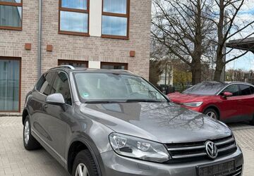 VW Touareg 271.300 km 9.500 &euro; Osnabrück 49090