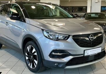 Opel Grandland (X) 105.380 km 11.750 &euro; Hilter a.T.W 49176