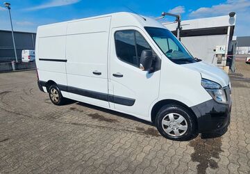 Nissan NV400 151.200 km 8.600 &euro; Osnabrück 49084