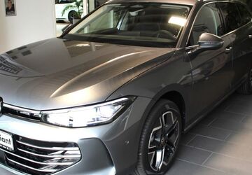 VW Passat Variant 7.250 km 51.880 &euro; Osnabrück 49078