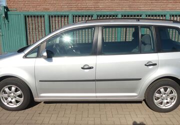 VW Touran 227.790 km 5.990 &euro; Osnabrück 49084