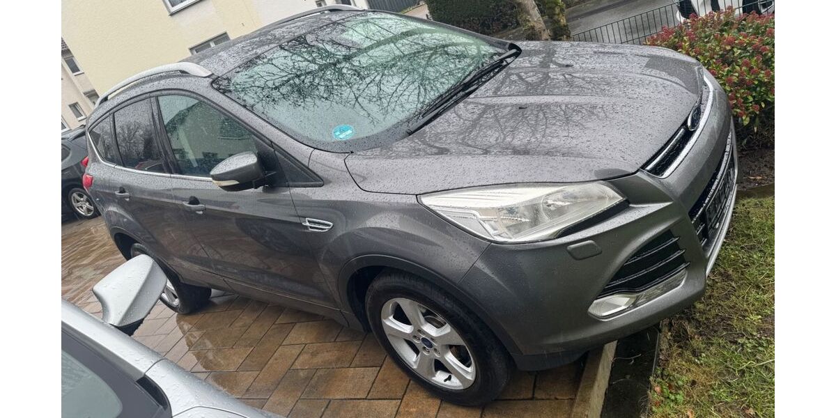 Ford Kuga 167.000 km 6.500 &euro; Versmold 33775