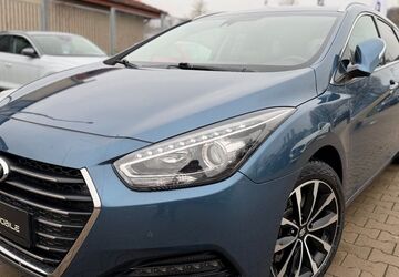 Hyundai i40 174.000 km 8.999 &euro; Ibbenbüren 49477