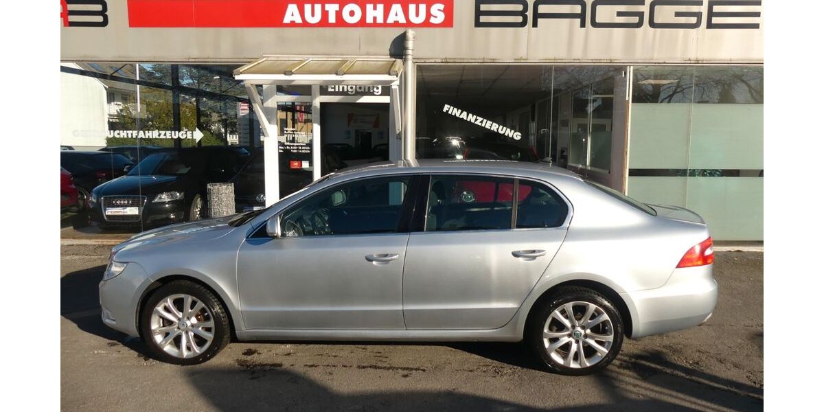 Skoda Superb 144.250 km 9.990 &euro; Osnabrück 49084