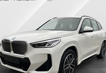 BMW iX1 7.988 km 48.704 &euro; Versmold 33775