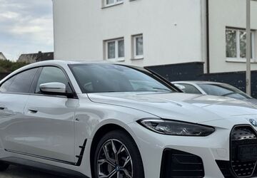 BMW i4 59.999 km 34.990 &euro; Osnabrück 49090