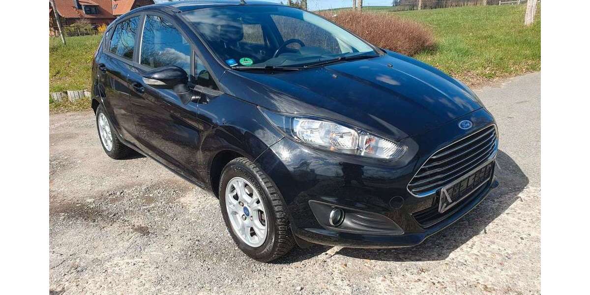 Ford Fiesta 129.000 km 3.333 &euro; Melle 49324
