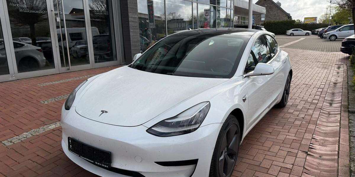 Tesla Model 3 64.500 km 22.990 &euro; Ibbenbüren 49477