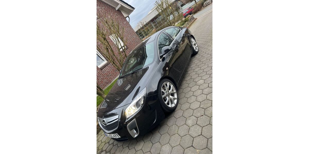 Opel Insignia 78.000 km 14.499 &euro; Hilter 49176