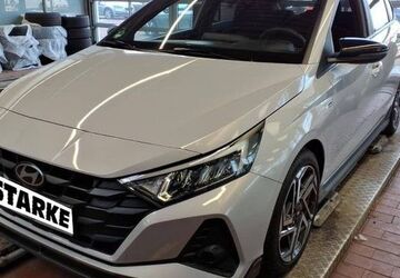 Hyundai i20 8.086 km 19.430 &euro; Osnabrück 49078