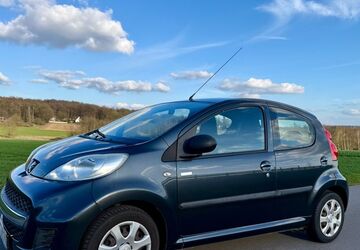 Peugeot 107 172.000 km 2.490 &euro; Osnabrück 49086