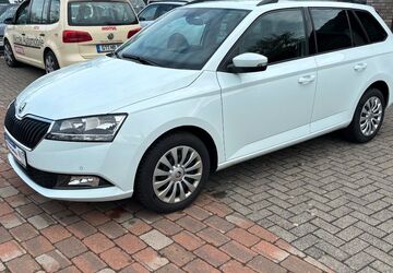 Skoda Fabia 133.700 km 10.449 &euro; Versmold 33775