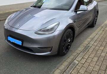 Tesla Model Y 2.000 km 51.000 &euro; Osnabrück 49086