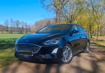 Ford Focus 160.542 km 9.999 &euro; Ibbenbüren 49477