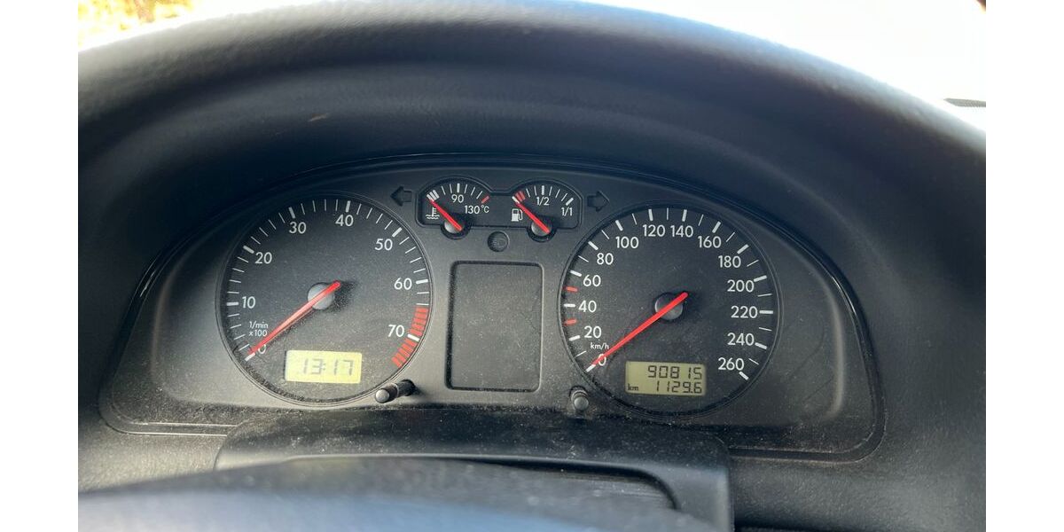 VW Passat 90.815 km 4.950 &euro; Versmold 33775