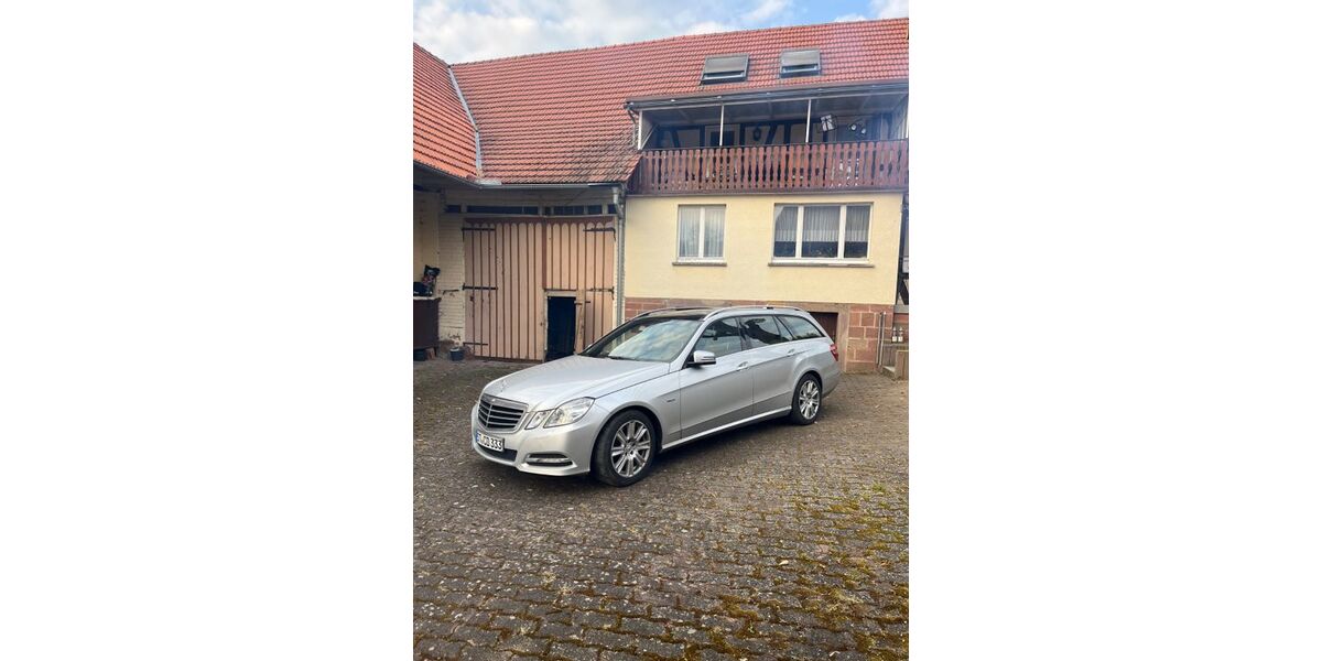 Mercedes-Benz E 250 317.400 km 6.900 &euro; Lengerich 49525