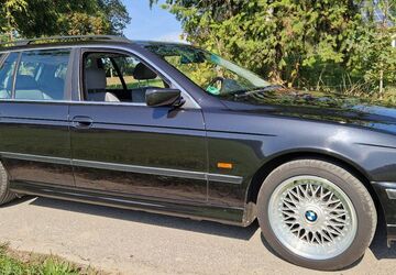 BMW 528 199.999 km 7.900 &euro; Hilter 49176