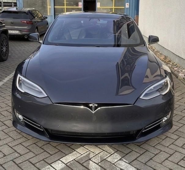 Tesla Model S 57.000 km 44.000 &euro; Osnabrück 49078