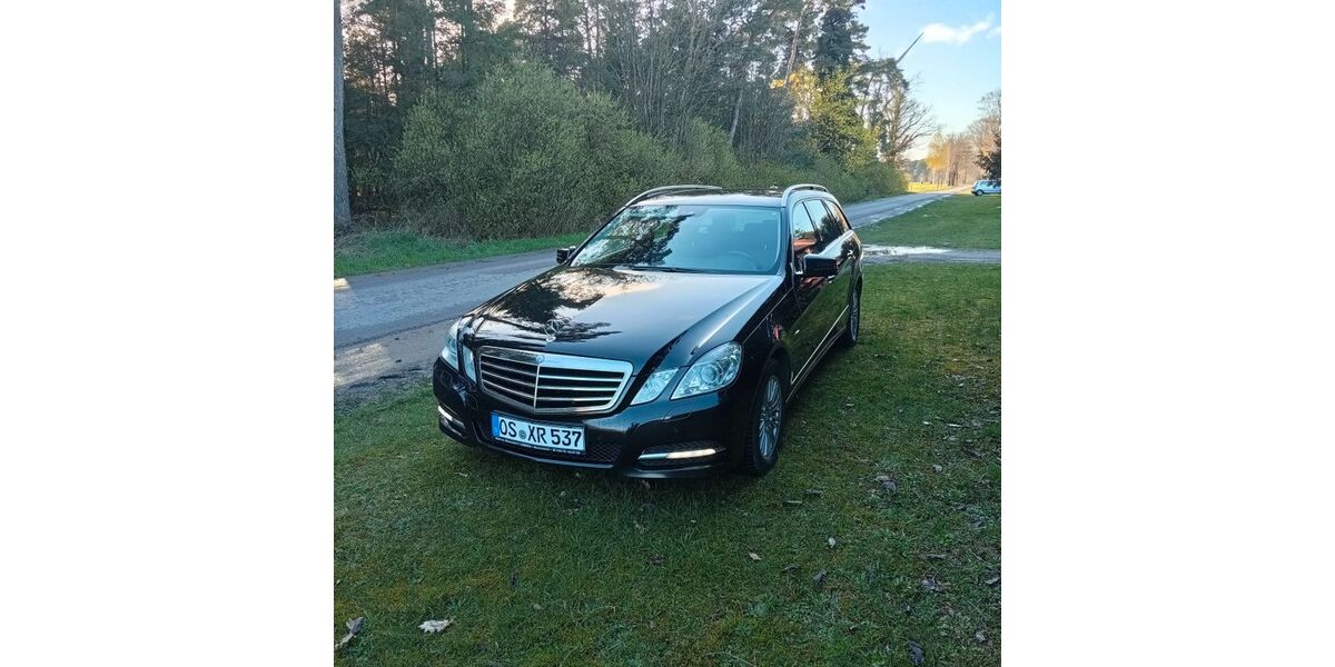 Mercedes-Benz 220 387.000 km 4.900 &euro; Bramsche 49565