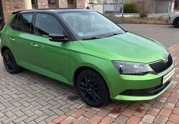 Skoda Fabia 110.950 km 9.500 &euro; Versmold 33775