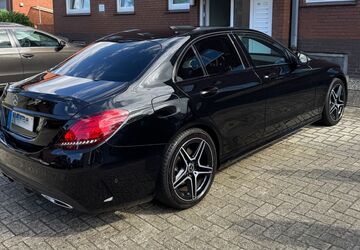 Mercedes-Benz C 220 130.700 km 27.900 &euro; Lotte 49504