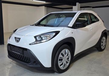 Toyota Aygo (X) 14.153 km 14.999 &euro; Versmold 33775